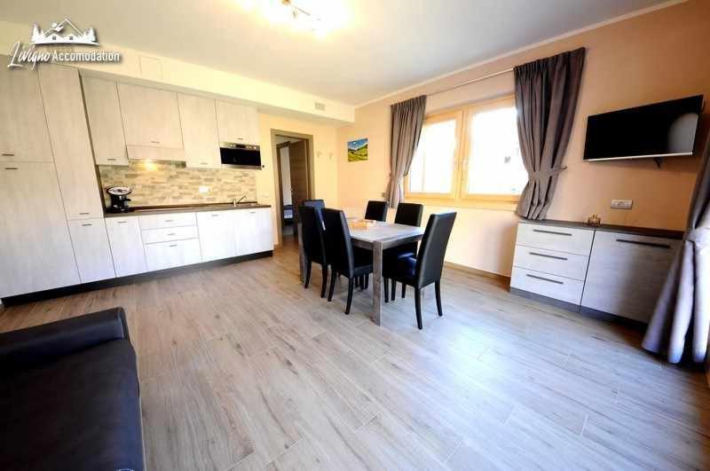 Chalet Riccio By Livigno Accomodation Phòng bức ảnh